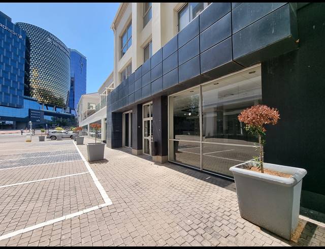 2,982M² SHOWROOM TO LET IN SANDTON CENTRAL